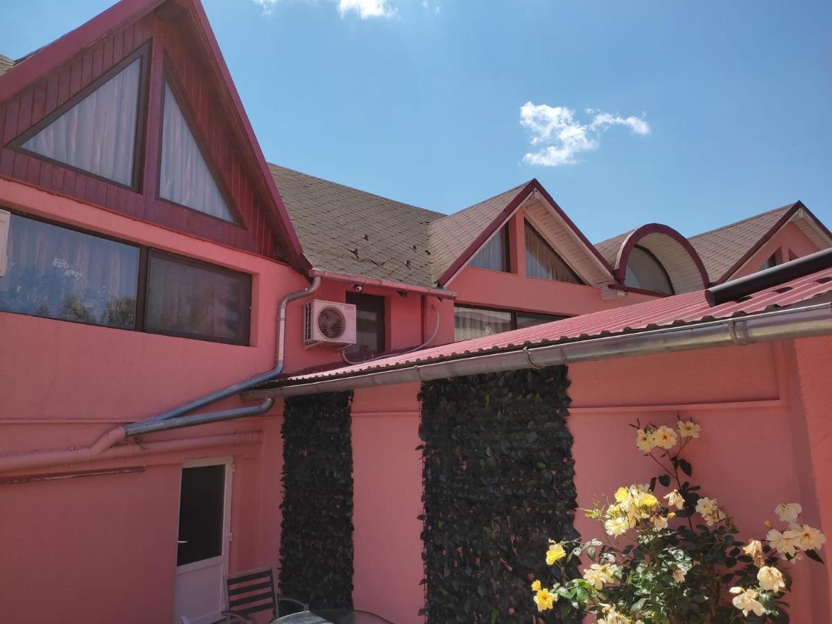Calypso Rooms Făgăraş Buitenkant foto