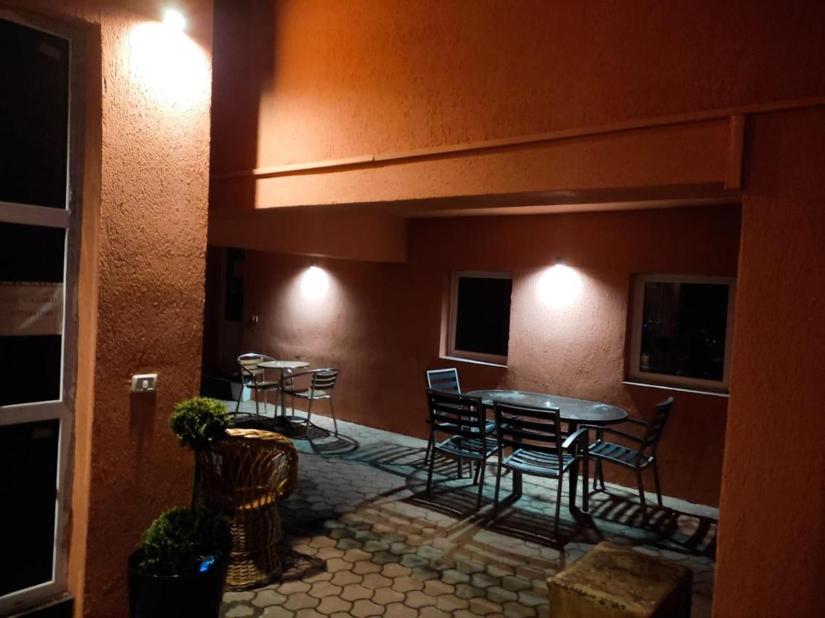 Calypso Rooms Făgăraş Buitenkant foto